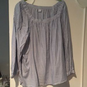 Old Navy never worn blouse